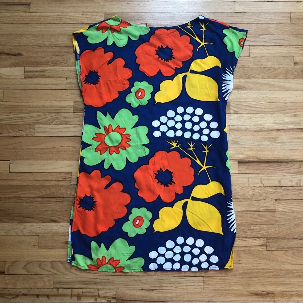 Merimekko by Target beach cover up xs